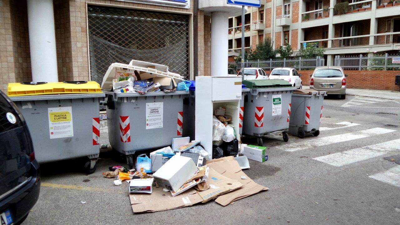 Rifiuti a Sassari, nel mirino le utenze non domestiche