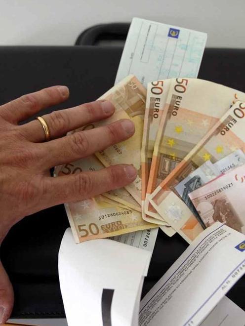 Shopping con gli assegni scannerizzati 