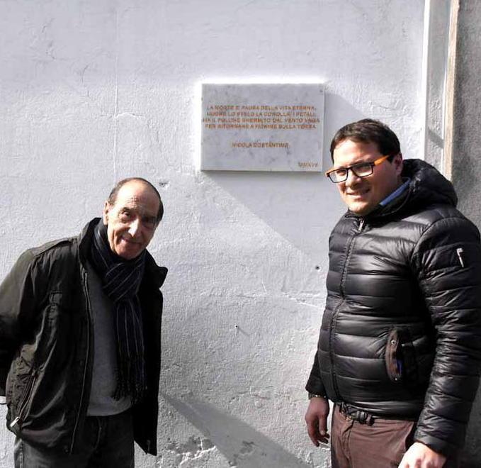 Lirica di Costantino al cimitero 
