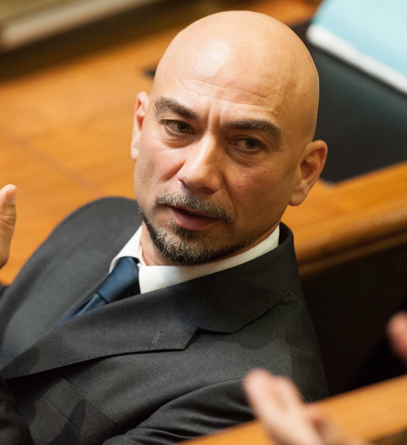 Dopo la batosta il Pd studia le contromosse 