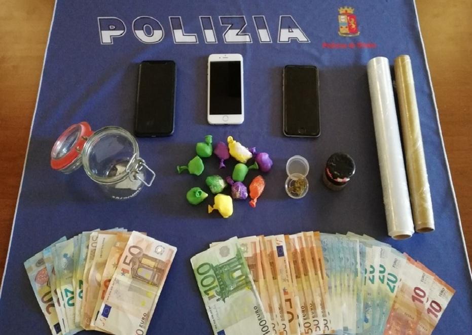 “Seminano” droga tra le siepi Arrestati due spacciatori