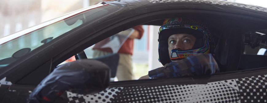 Valentino Rossi, blitz a Maranello 