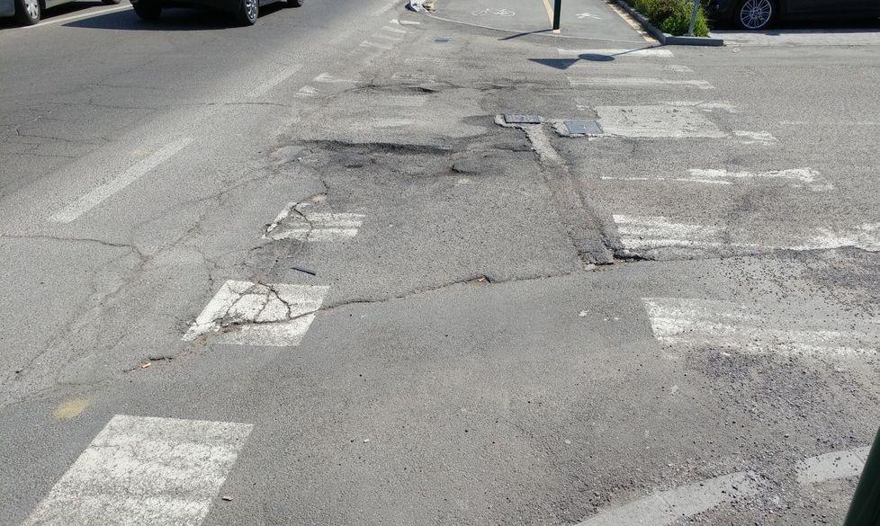 «Strada dissestata, ciclisti a rischio»
