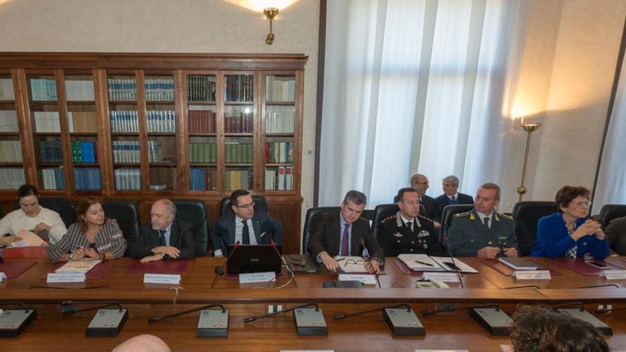 Blitz nelle case del grattacielo Scoperti altri cinque subaffitti