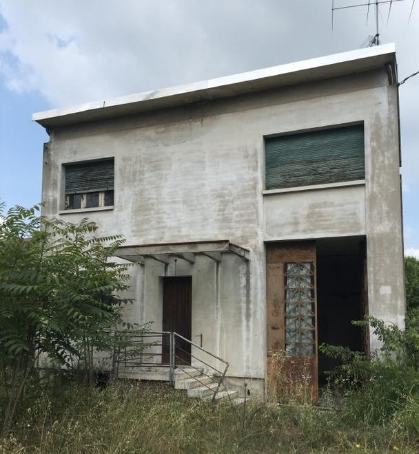 «Don Evandro non neghi che la mafia c’è» 