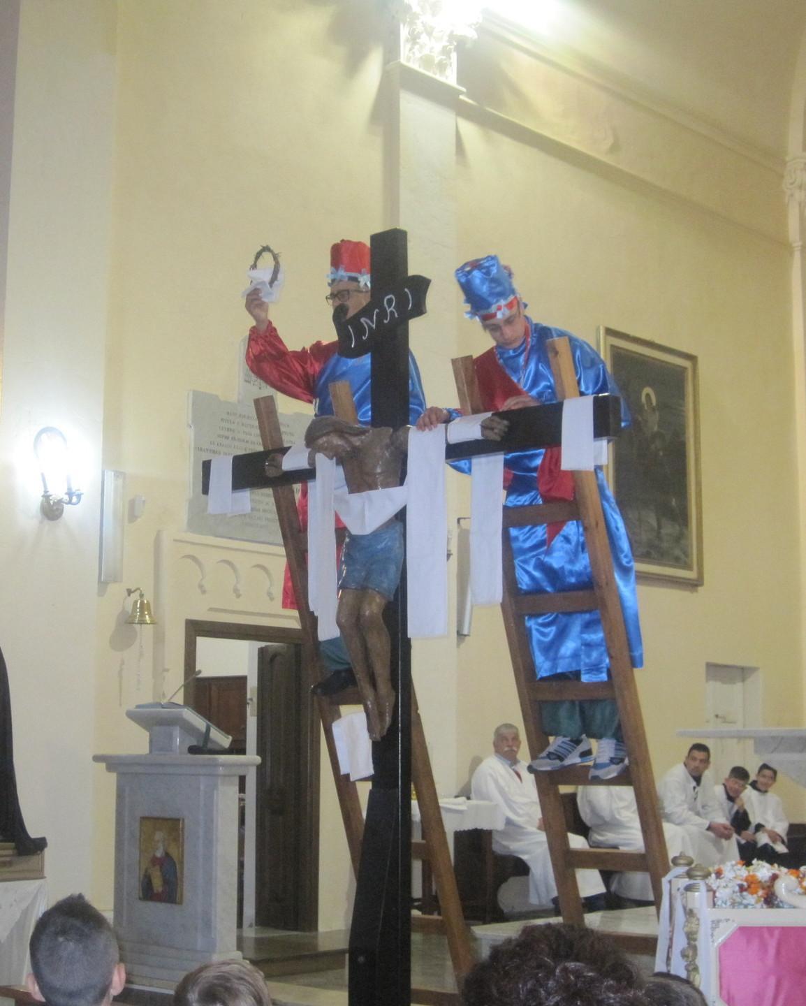 Chiaramonti raccolta in preghiera 