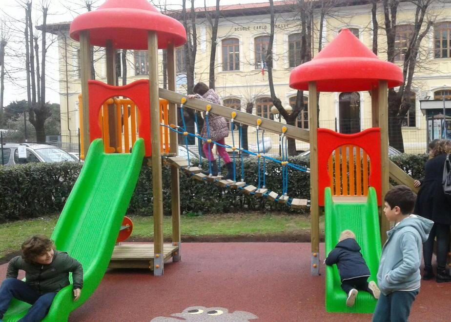 Bambini in festa nel nuovo parco 