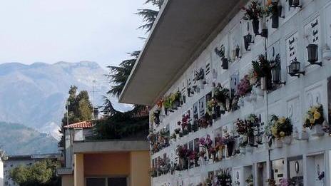 Cimitero al rallentatore I marmisti non lavorano