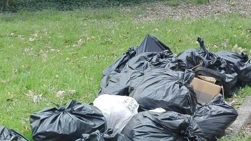 Cresce la discarica abusiva di via Ro a Fossadalbero