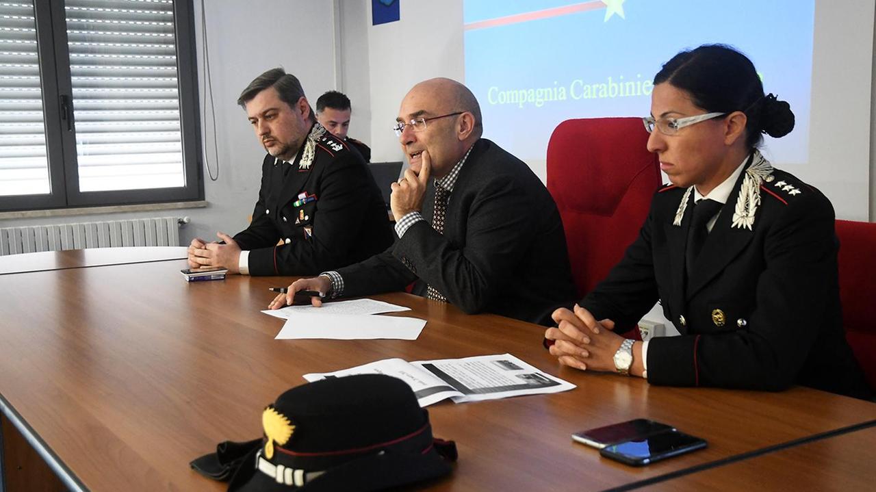 La conferenza stampa dei carabinieri di Mogoro