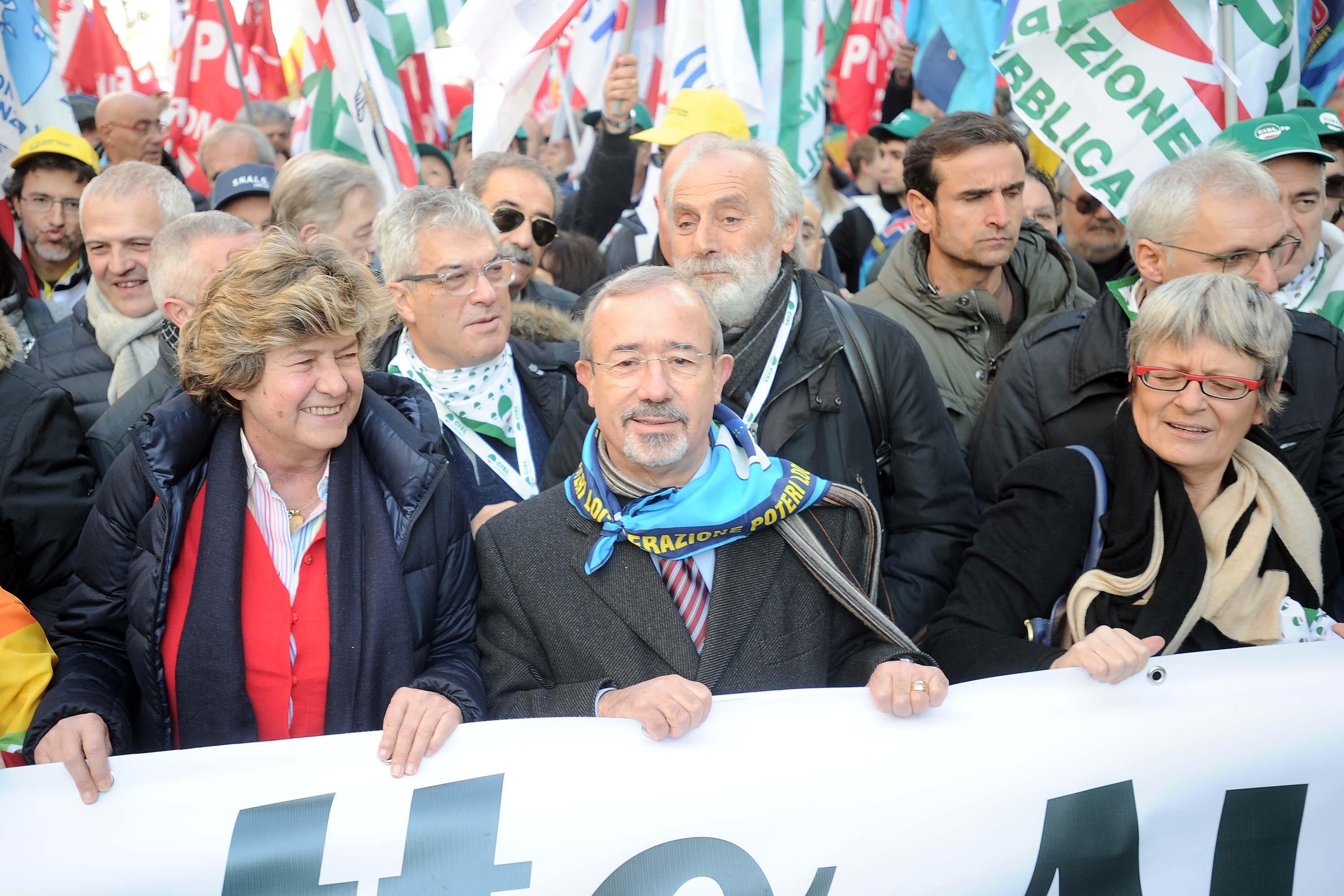 Susanna Camusso (Cgil), Carmelo Barbagallo (Uil) eAnnamaria Furlan (Cisl)