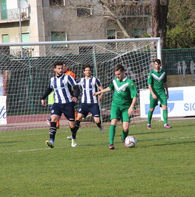 Il Viareggio più brutto umiliato dal Savona 