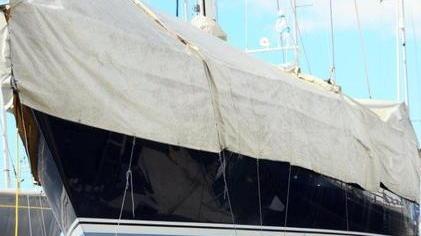 Sotto la tenda per Pasqua al porto