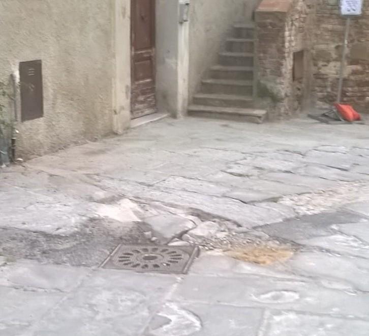Pavimentazione sconnessa A Istia via libera ai lavori 