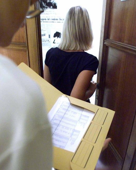 Vendita porta a porta: «Attenti ai contratti»