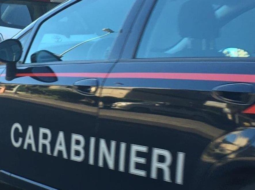 Chiude in casa la badante, arrivano i carabinieri 