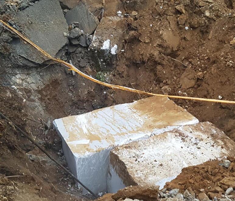 Partono i lavori dopo la voragine sopra la cava 