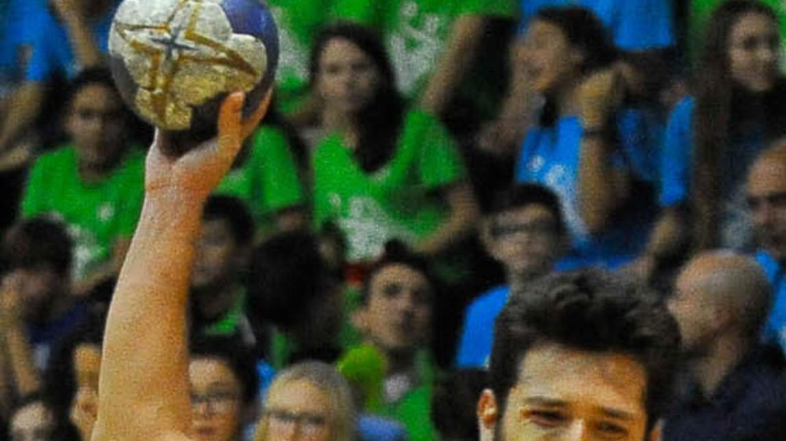 Verdeazzurro e Raimond Sassari scavalcate in vetta dal Crenna