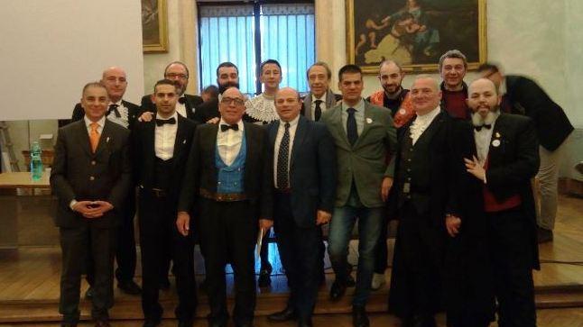 Le “macchine a spalla” si mettono in rete
