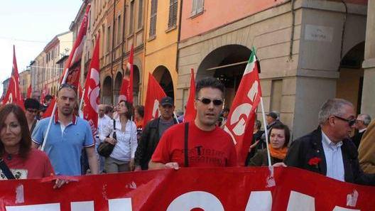 Coop, volantinaggio dei sindacati
