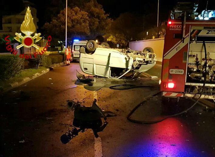 L'incidente è avvenuto all'alba in viale Poetto
