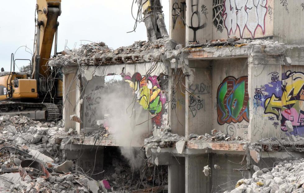 Ruspe in azione alle ex Terme di Roselle 