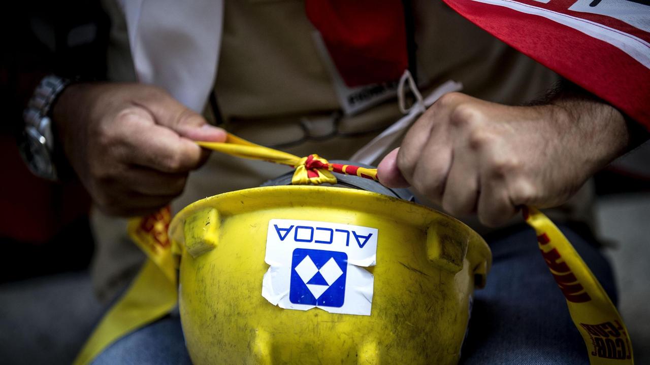 Ex Alcoa: voli pieni per Roma, il vertice slitta