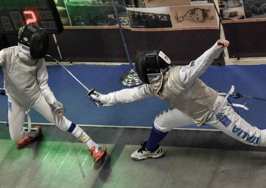 La scherma cecinese conquista l’oro con “big” Franceschi 