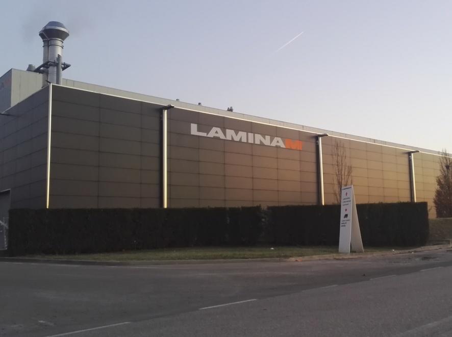 Caso Laminam, la Regione «Visite gratis e controlli» 