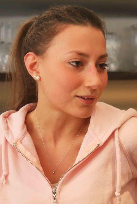 Il paese è sotto shock: «Vergogna prendersela con i più deboli»