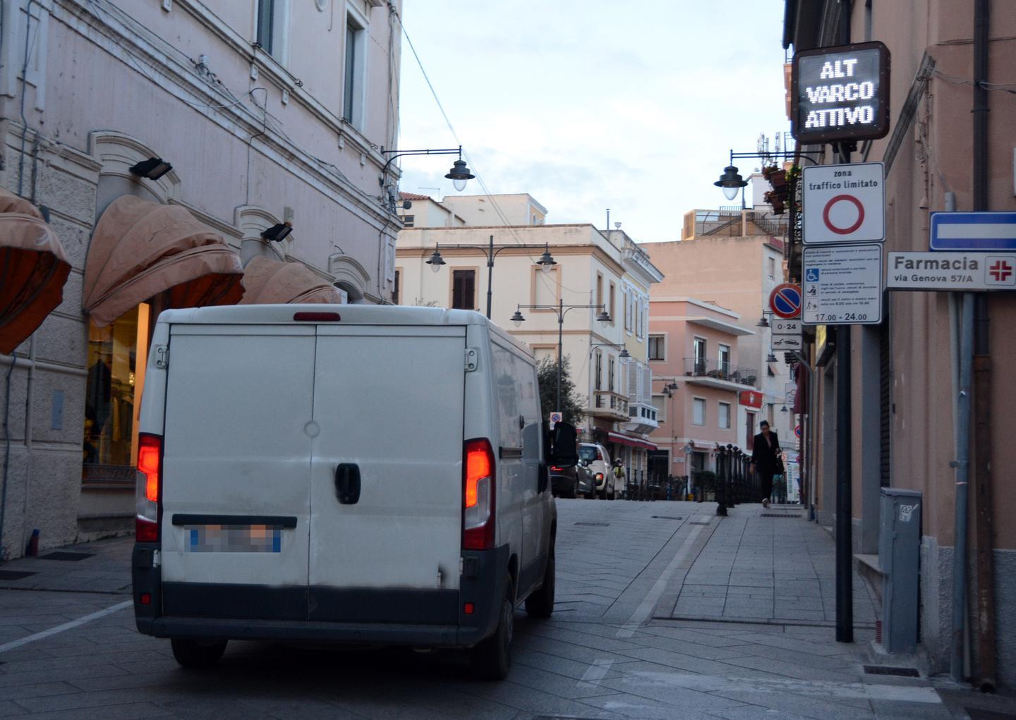 Ztl di Olbia, ancora multe. Nizzi: «Ricorsi inutili» 