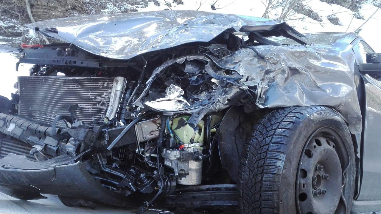 Sestola, frontale fra due auto: ferite madre e figlia