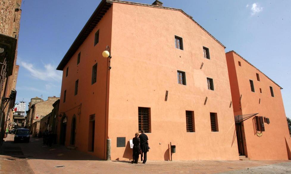 Palazzo conteso, decisione rimandata 
