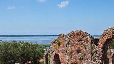 Dall’antica Massaciuccoli a Sant’Anna di Stazzema