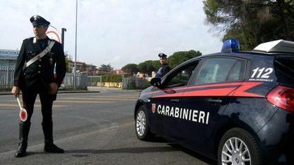 Trovato nel bosco il kit del rapinatore