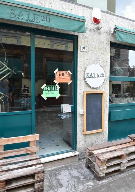 «Nel centro storico troppa delinquenza Vendo l’attività» 