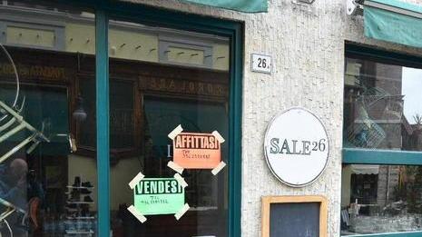 «Nel centro storico troppa delinquenza Vendo l’attività»