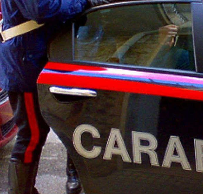 Tentano il colpo in un ristorante Messi in fuga