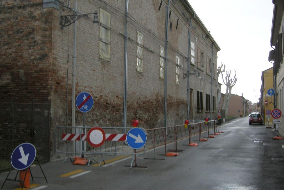 Cade altro intonaco dalla chiesa «Lavori necessari»