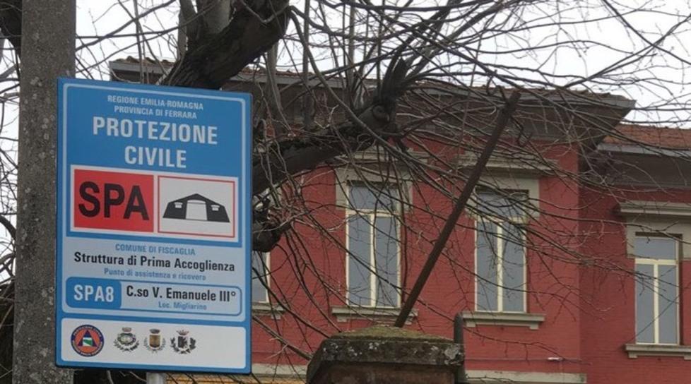La Protezione civile «È la nostra sede altro che profughi»