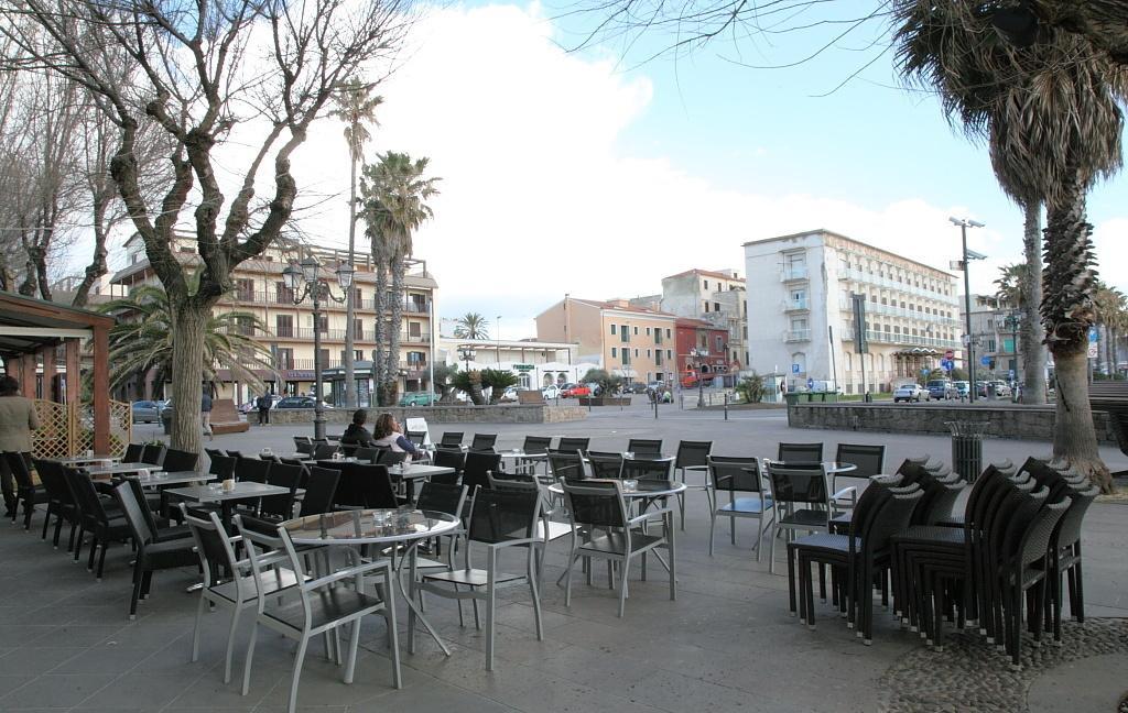Ad Alghero prove di stagione turistica sulle note dei Beatles 