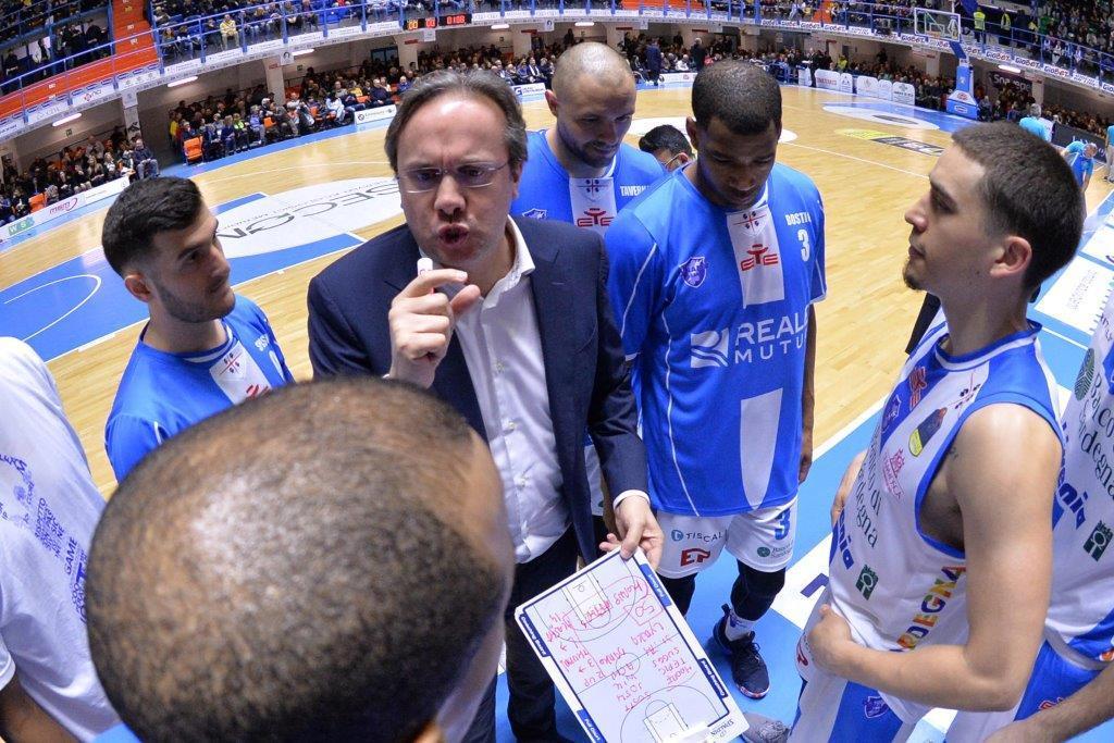 Basket, Dinamo Sassari: Federico Pasquini si dimette da coach 
