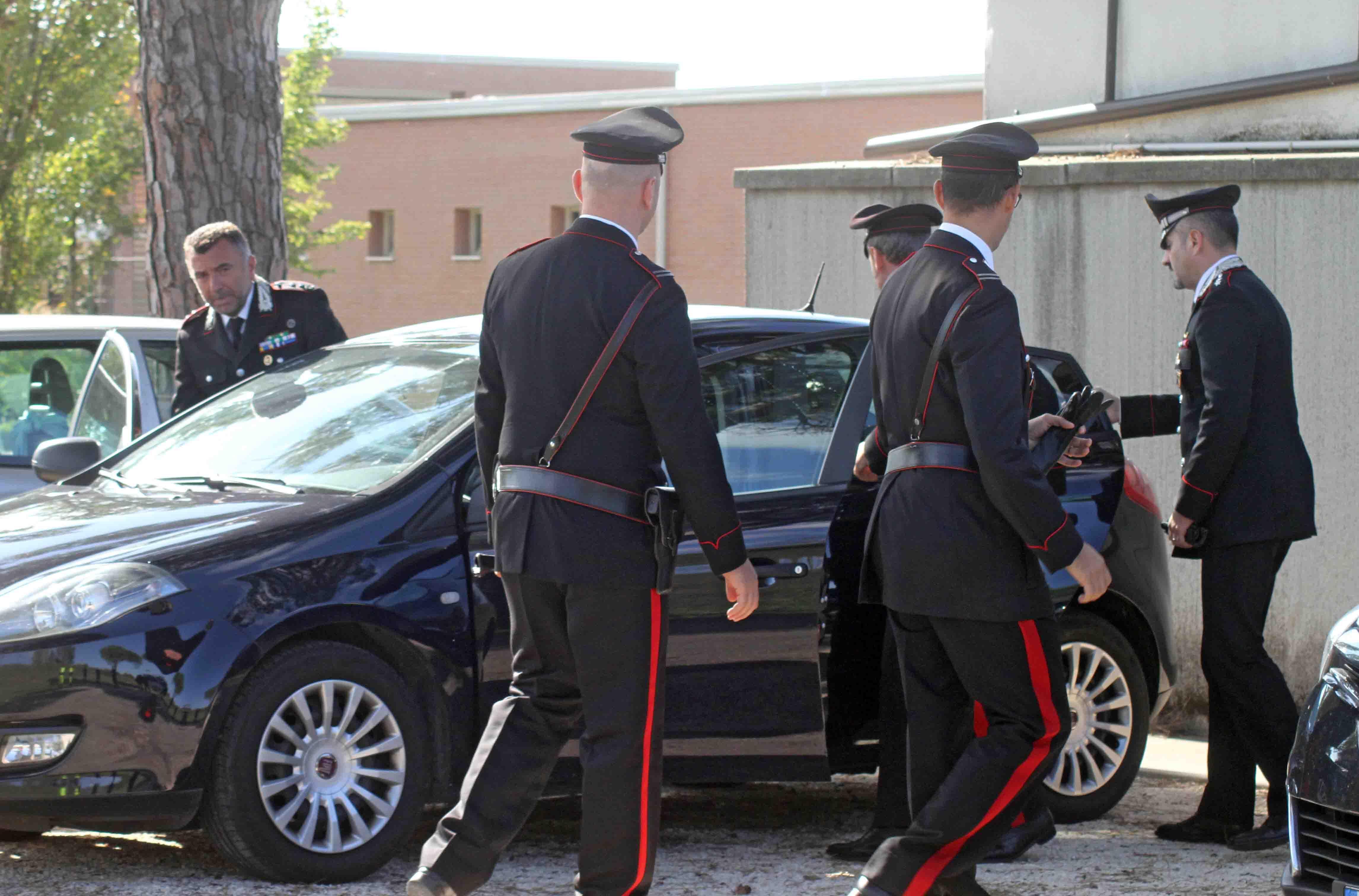 Una pattuglia di carabinieri