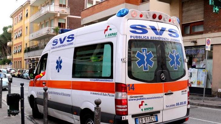 Infortunio sul lavoro: operaio si amputa la falange di un dito