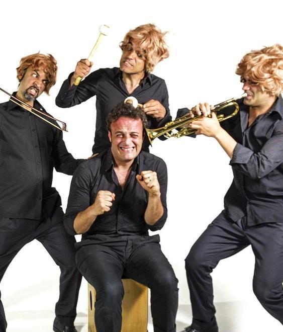 “Rimbamband”, cinque virtuosi strumentali ma anche abili attori 