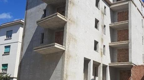 Chiusi tutti gli accessi al palazzo