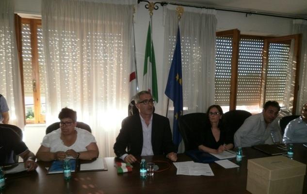 Bufera in consiglio, il sindaco si difende 