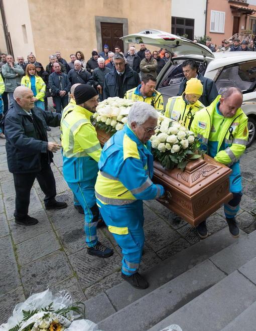 Lacrime e silenzio per David 