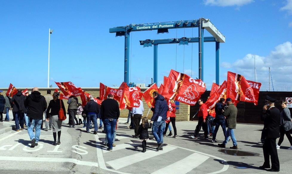 «Concessione subordinata al mantenimento dei posti»