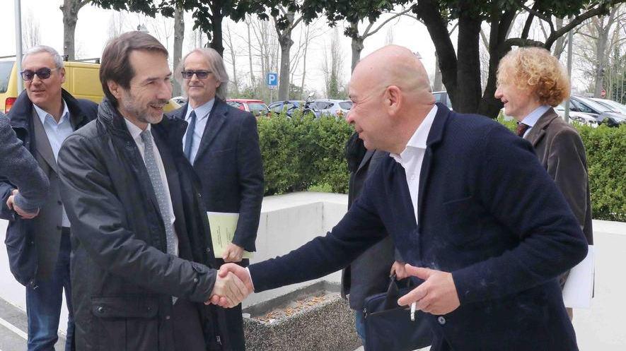 “Camera” indipendente i ferraresi non si accordano